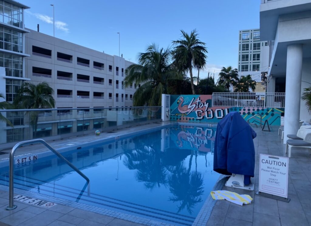Hyatt Centric South Beach Miamiのプール